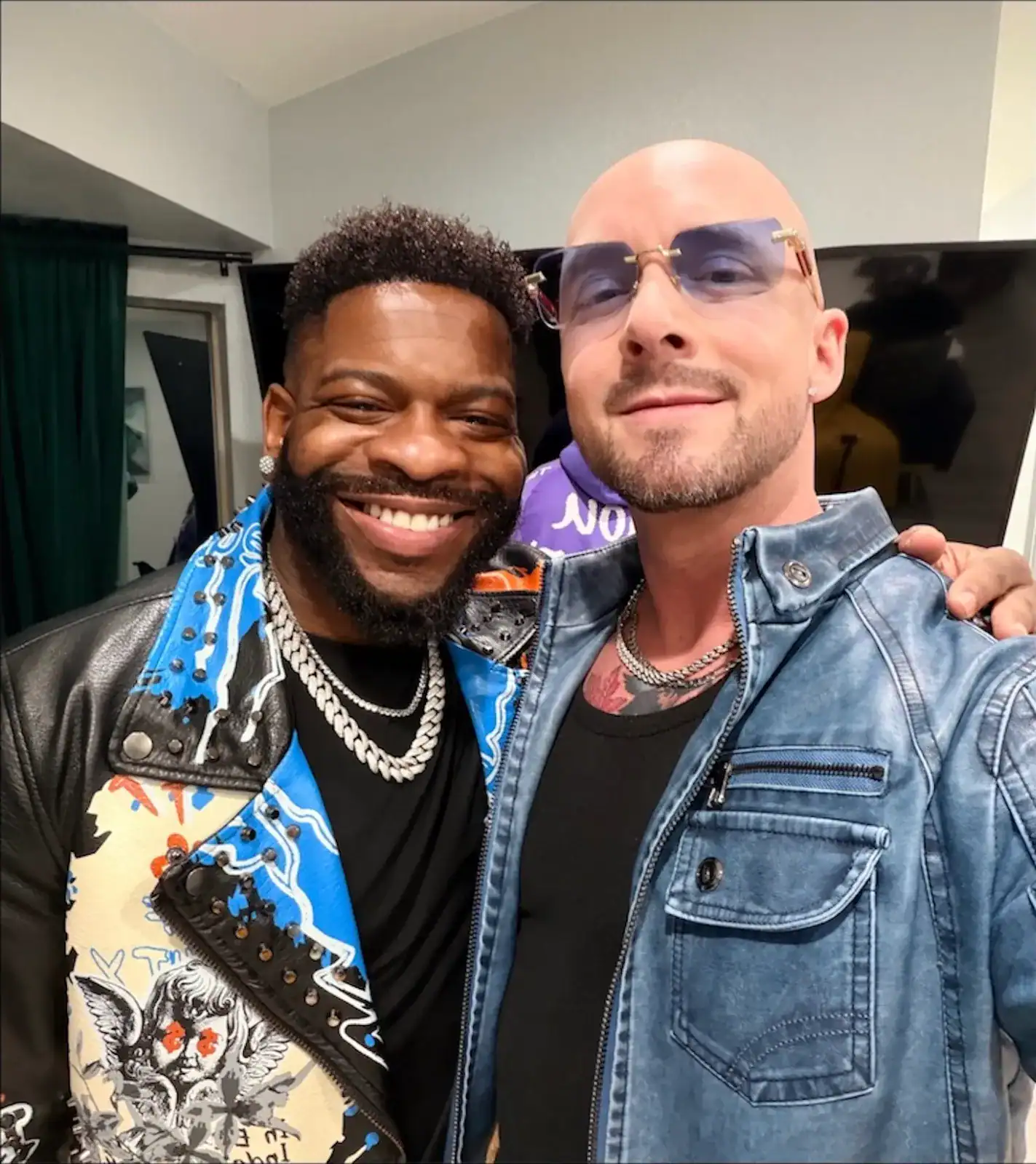 BullBossJosh Gets Crowned by Jacobi in Vegas - Image 01 (March 2, 2026)