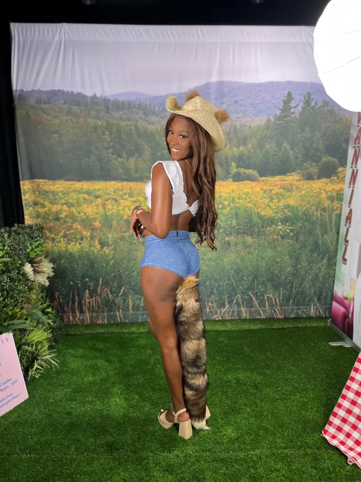 Vanniall Rides EXXXOTICA Chicago High, Eyes Minneapolis Next - Image 01 (April 28, 2026)